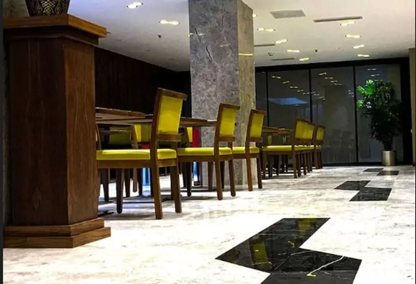 هتل Reikartz 2017