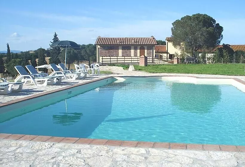 Hotelli Agriturismo Le Docce