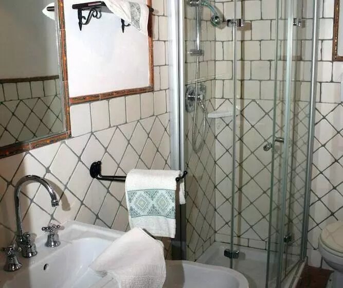 Hotelli Agriturismo Le Docce