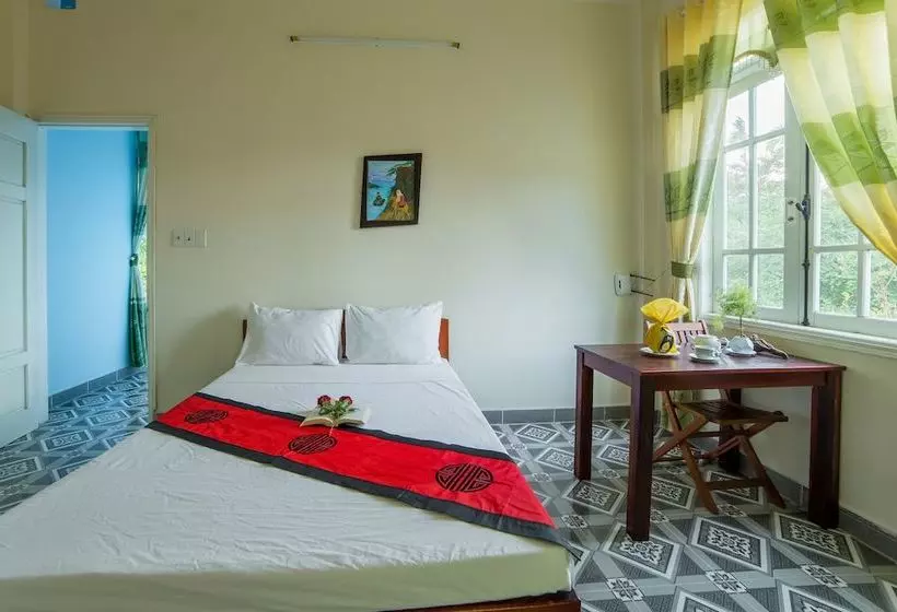 هتل Apricot Homestay