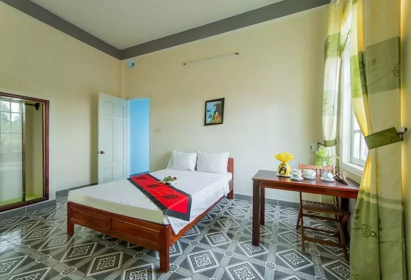 هتل Apricot Homestay