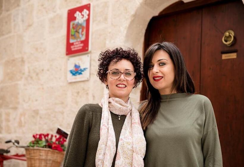 هتل B&b Borgo San Martino