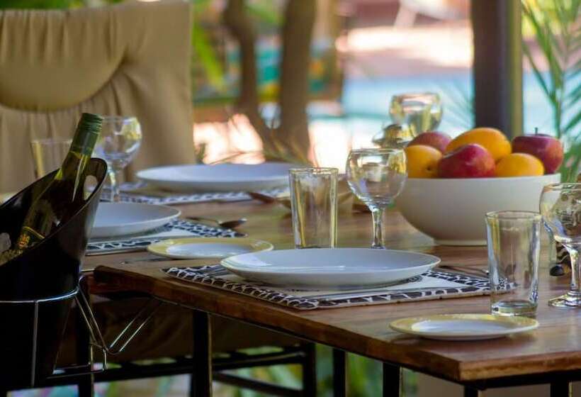 هتل Chanters Lodge