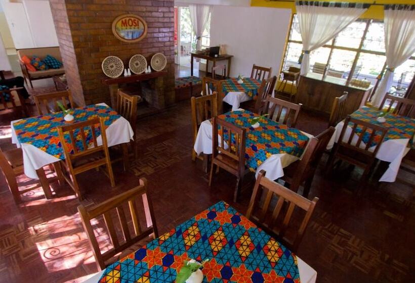 هتل Chanters Lodge