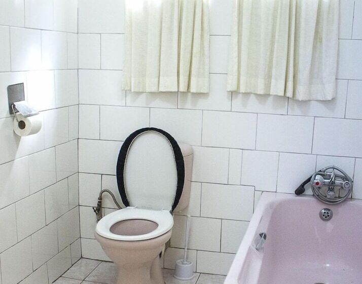 هتل Chanters Lodge