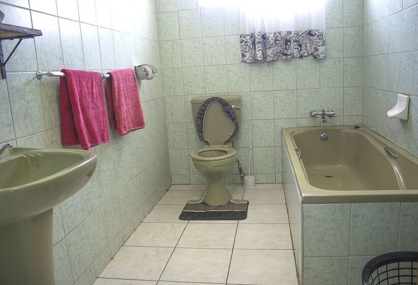 هتل Chanters Lodge