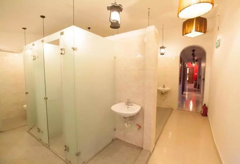 هتل Ha Noi Lantern Dorm  Adults Only
