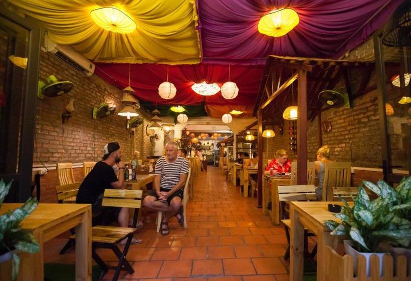 هتل Ha Noi Lantern Dorm Adults Only