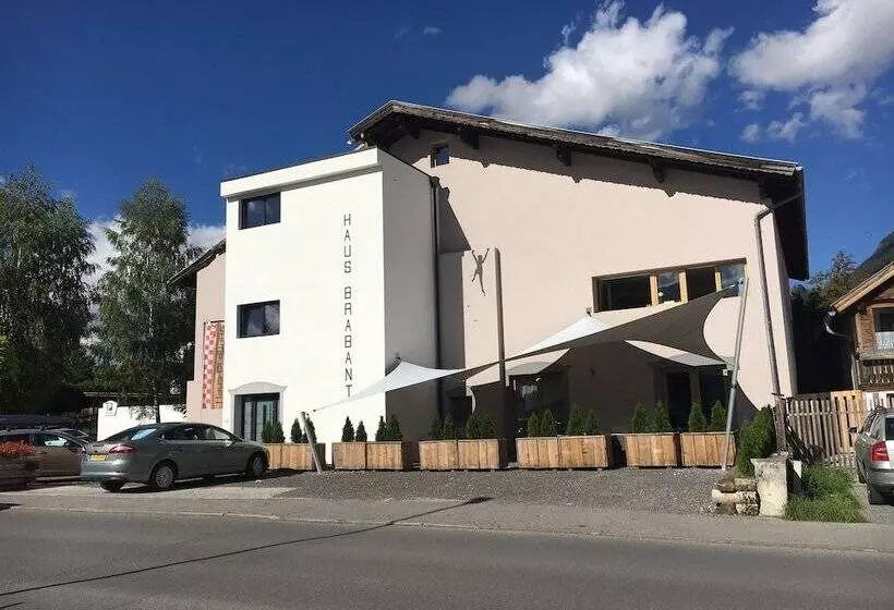 ホテル Haus Brabant