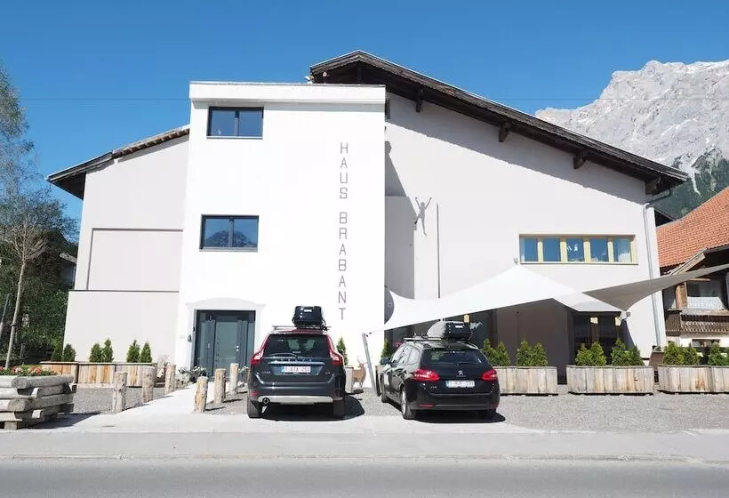 ホテル Haus Brabant