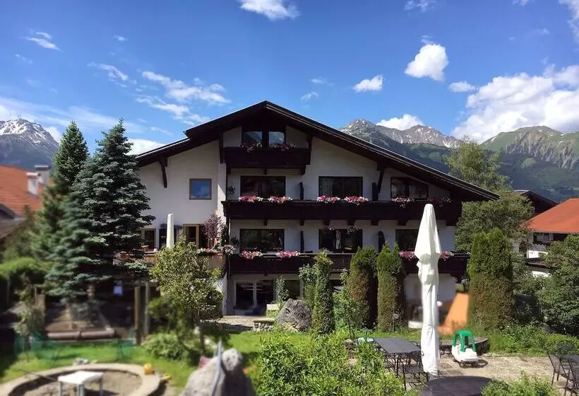 ホテル Haus Brabant