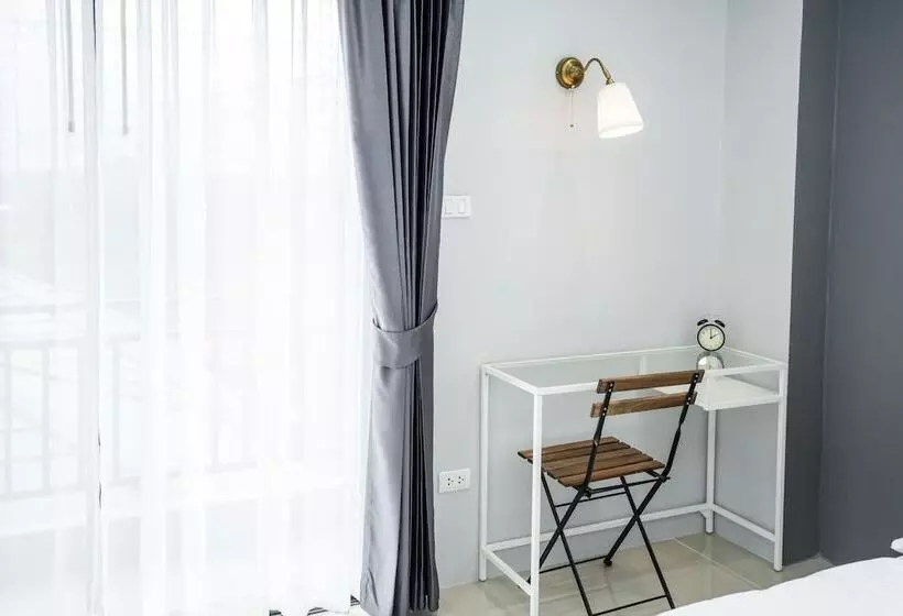 ホテル Twentynine Kv Apartel
