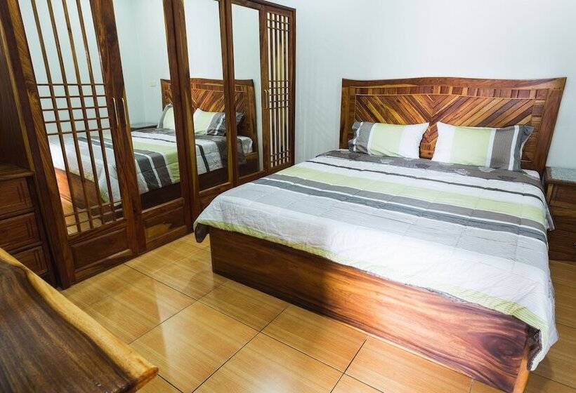 Otel Lert Prasert House