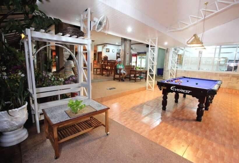 Otel Lert Prasert House