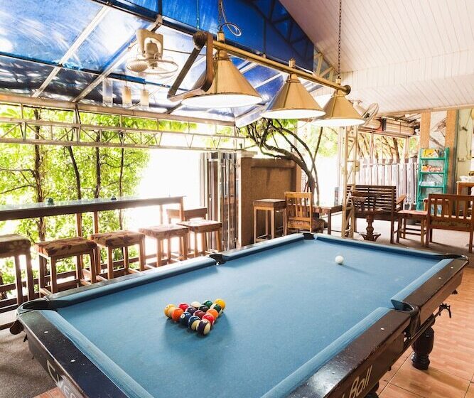 Otel Lert Prasert House