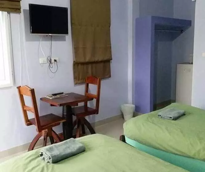 هتل Pt House Resort