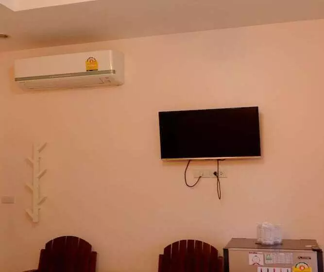 هتل Pt House Resort