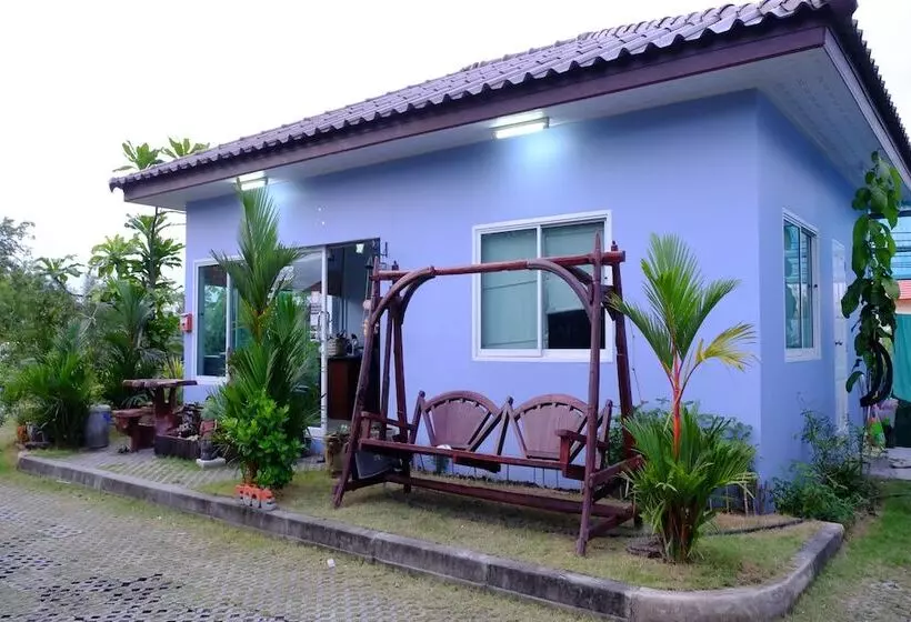 هتل Pt House Resort