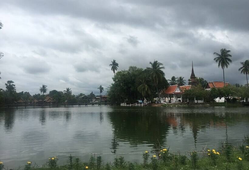 בית מלון כפרי Resting Place Hostel