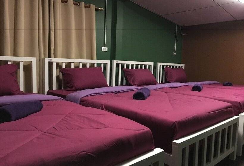 בית מלון כפרי Resting Place Hostel