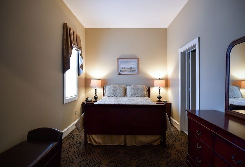 호텔 The Chester Publick House Restaurant And Inn