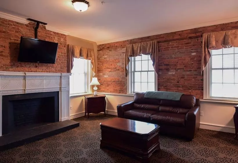 ホテル The Chester Publick House Restaurant And Inn