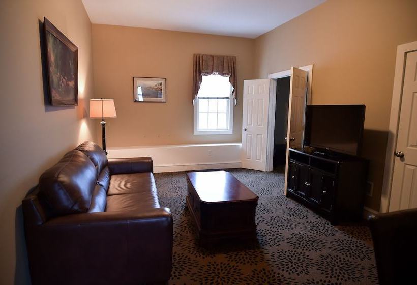 호텔 The Chester Publick House Restaurant And Inn