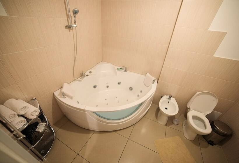 Jam Hotel Truskavets