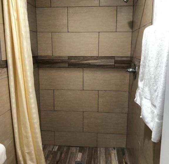 Rosa Bell Motel   Los Angeles