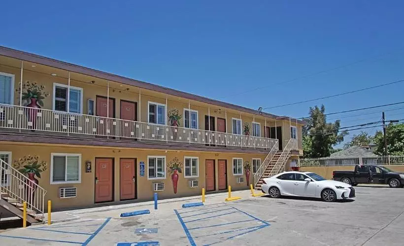 Rosa Bell Motel   Los Angeles