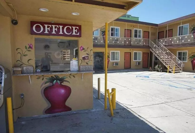 Rosa Bell Motel   Los Angeles