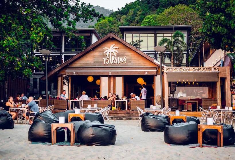 Hotelli 15 Palms Beach Resort