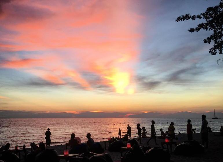 Hotelli 15 Palms Beach Resort