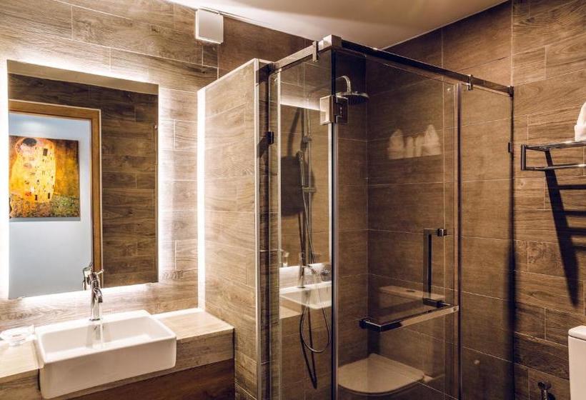 Hotelli 15 Palms Beach Resort