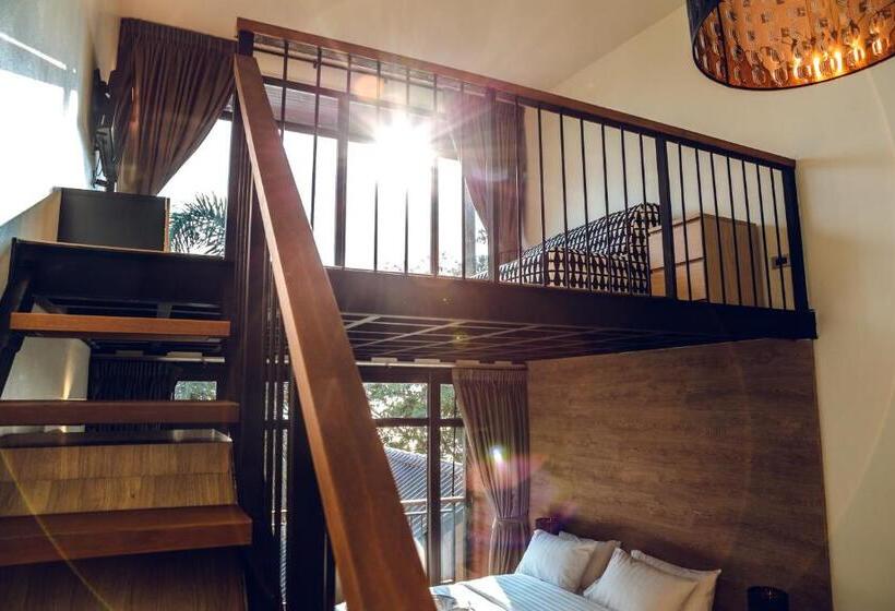 Hotelli 15 Palms Beach Resort