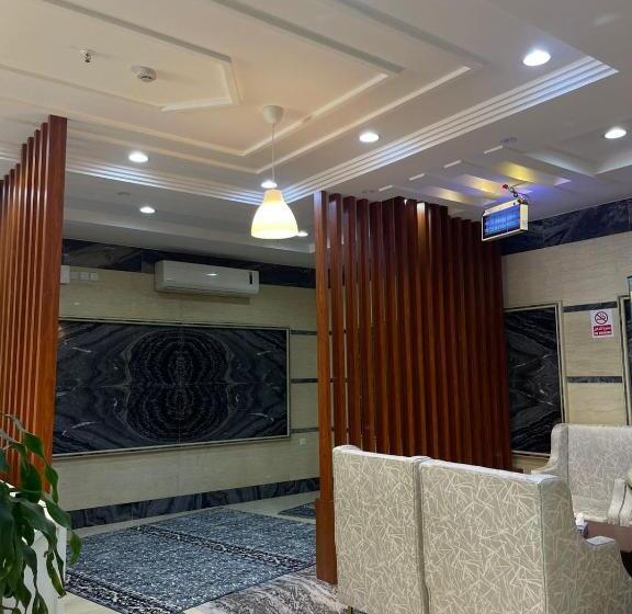 Отель Al Manzil Almutmeez