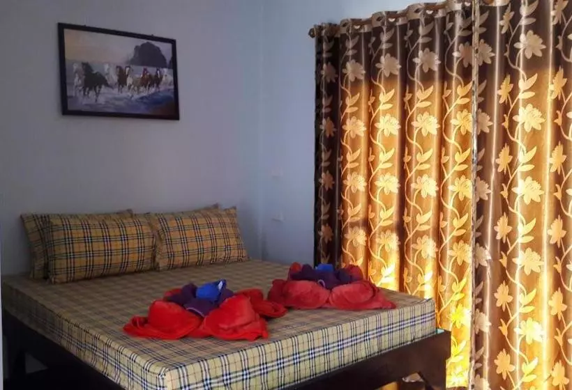 ホテル Ban Klong Srabua