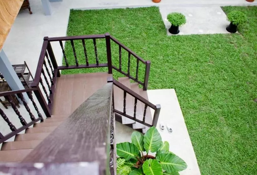 ホテル Ban Klong Srabua