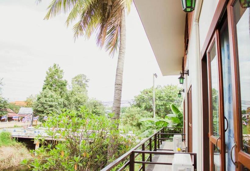 ホテル Ban Klong Srabua