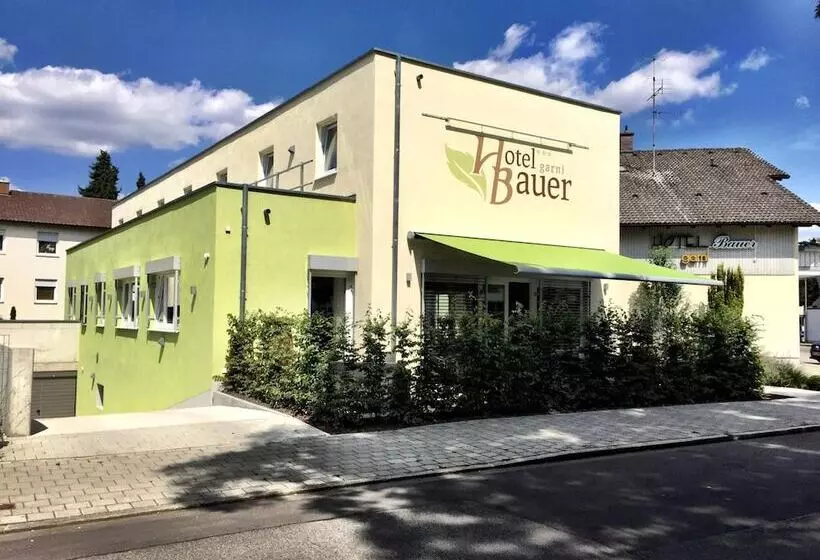 هتل Bauer Garni