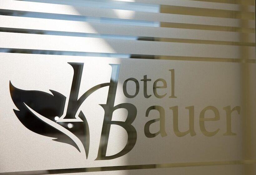 酒店 Bauer Garni
