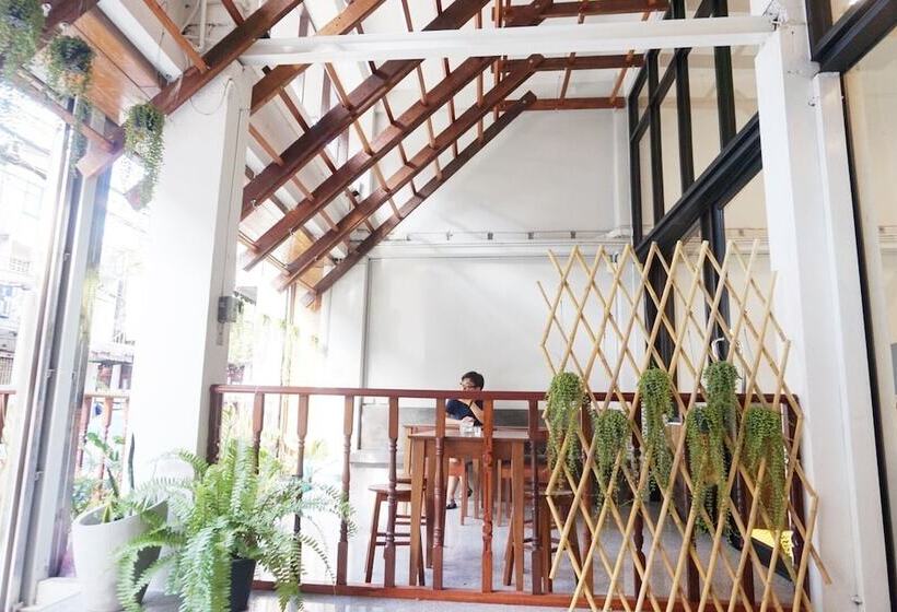 هتل Boon Street Hostel