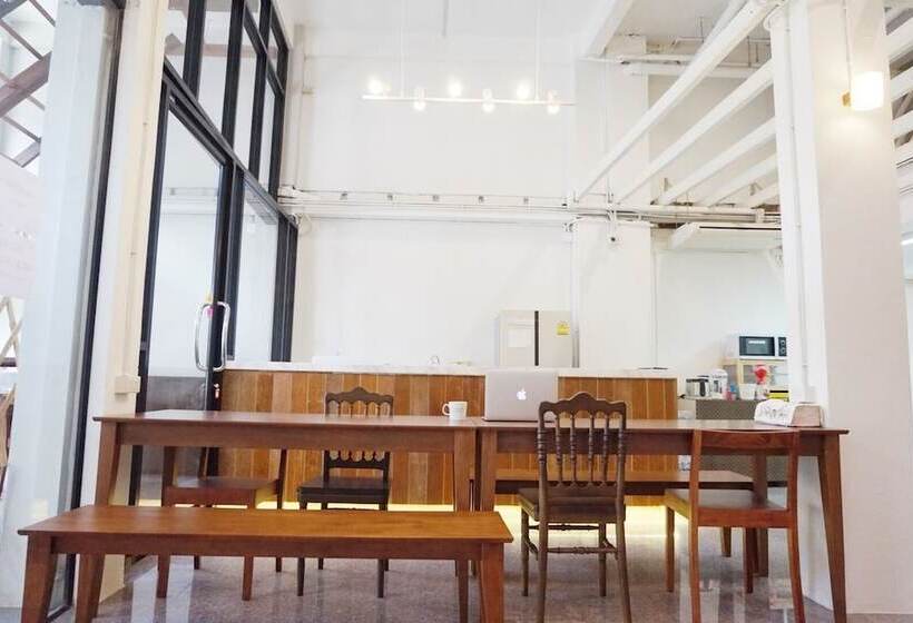 هتل Boon Street Hostel