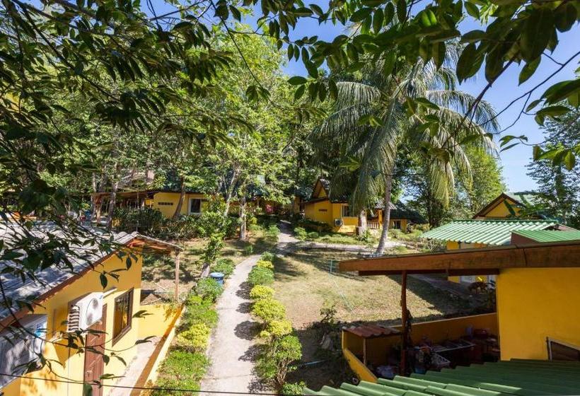 Hotel Coconut Garden