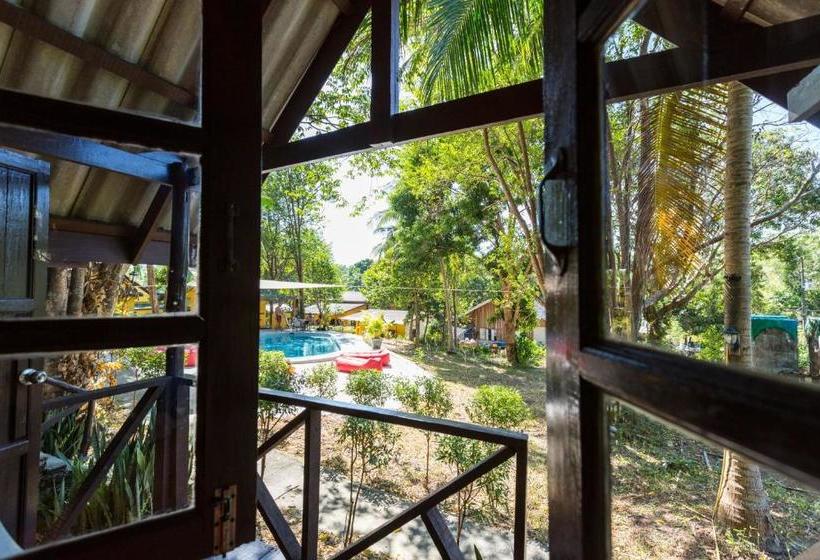 Hotel Coconut Garden