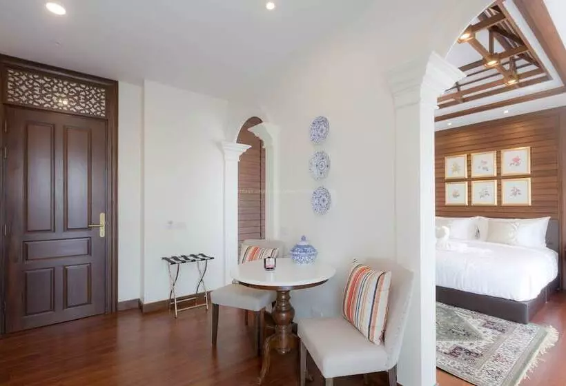 Hotelli Content Villa Chiang Mai