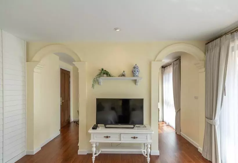 Hotelli Content Villa Chiang Mai