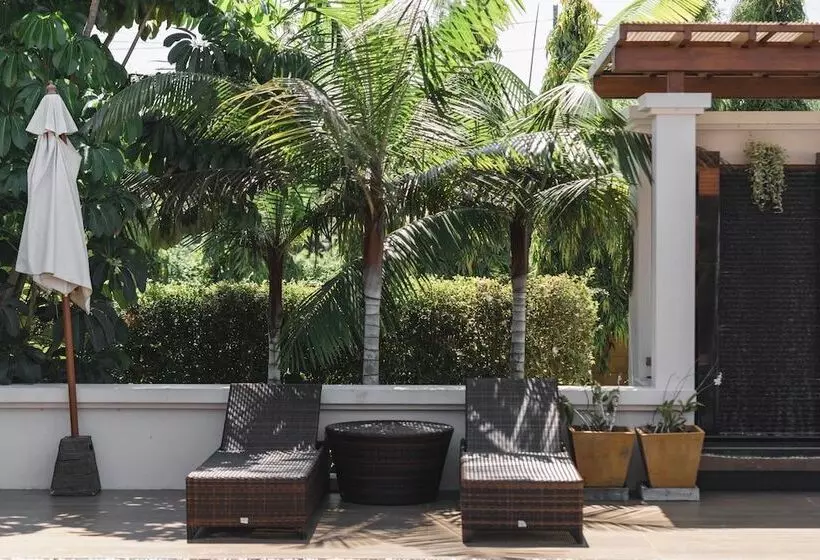 Hotelli Content Villa Chiang Mai