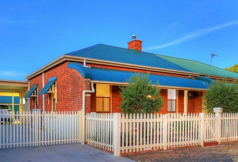 ホテル Endeavour Court Motor Inn