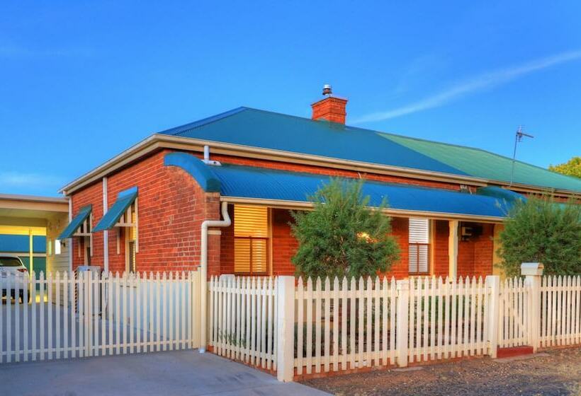 ホテル Endeavour Court Motor Inn